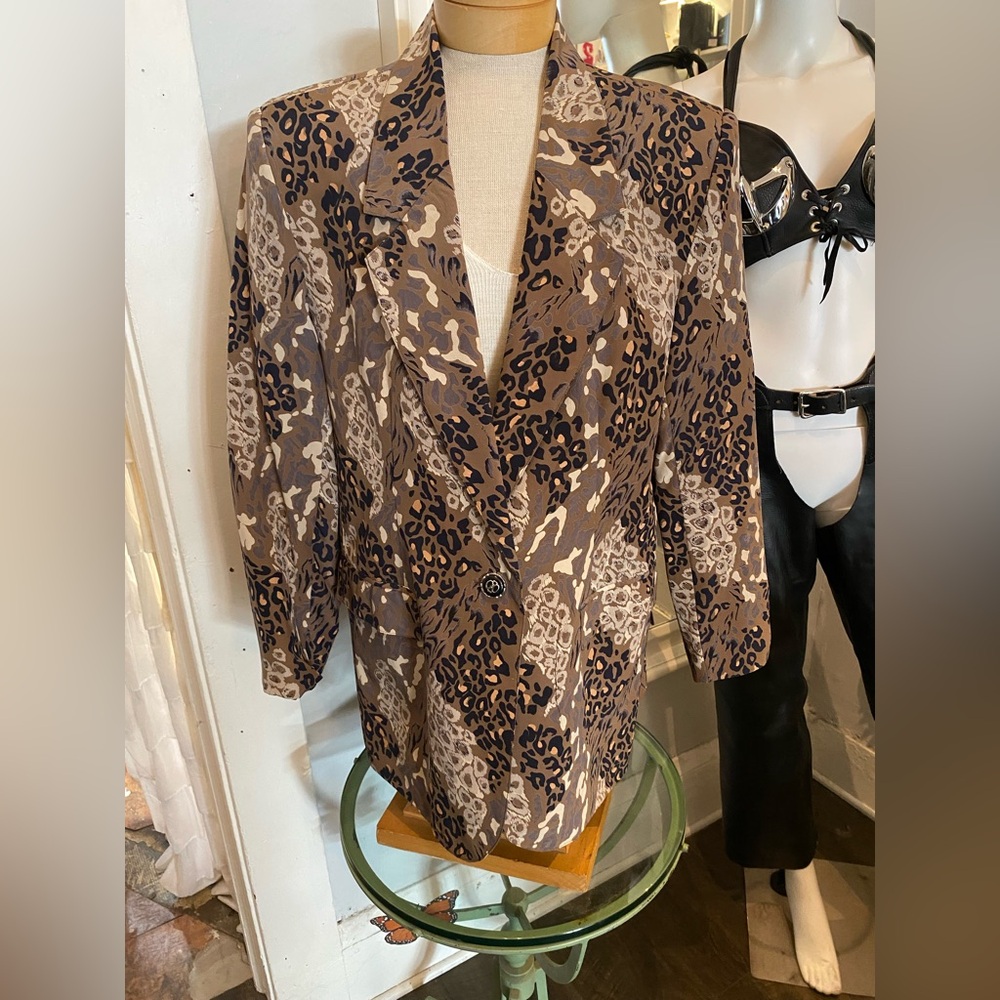 Cocoon Inc. Vintage Silk Blazer size M